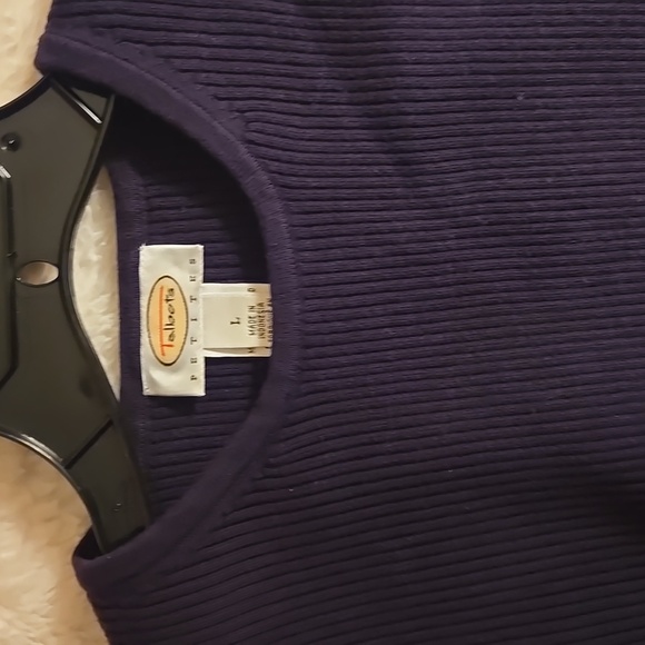 Sweater - Picture 3 of 3